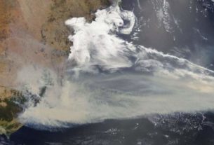 Foto de satélite mostra nuvem de fumaça que cobre parte do sudeste da Austrália