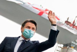 Premiê italiano, Giuseppe Conte, em Genoa