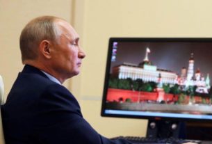 Presidente Vladimir Putin na residência oficial de Novo-Ogaryovo, nos arredores Moscou