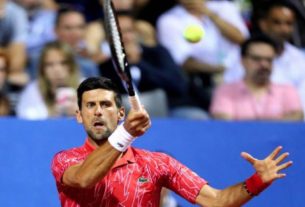 Tenista Novak Djokovic durante partida contra Borna Coric