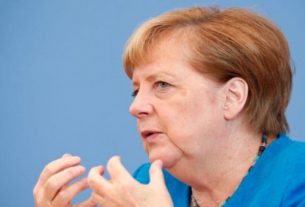 Chanceler alemã, Angela Merkel, dá entrevista coletiva em Berlim