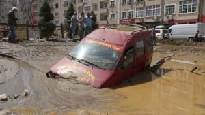 Inundações no norte da Turquia deixam 5 mortos e 11 desaparecidos
