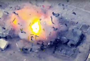 Imagem divulgada pelo Azerbaijão mostrando o que seria a explosão de um míssil contra alvo armênio