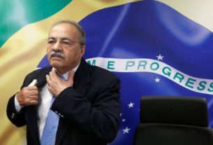 Senador Chico Rodrigues durante reunião com deputado federal Eduardo Bolsonaro em Brasília