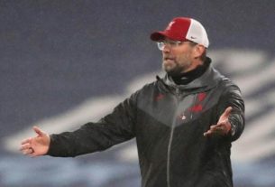 Juergen Klopp durante partida do Liverpool contra o Manchester City pelo Campeonato Inglês