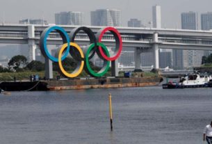 Anéis olímpicos em Tóquio