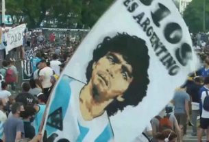 Uma senadora argentina quer colocar Diego Maradona em uma nota da moeda do país