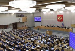 Parlamento russo apoia legislação que permite a Moscou bloquear redes sociais dos EUA