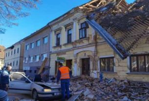 Petrinja foi atingida por dois fortes terremotos em menos de 24 horas