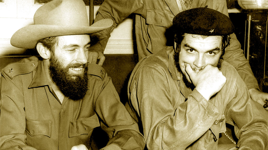 Comandante Cinfuegos, Che Guevara